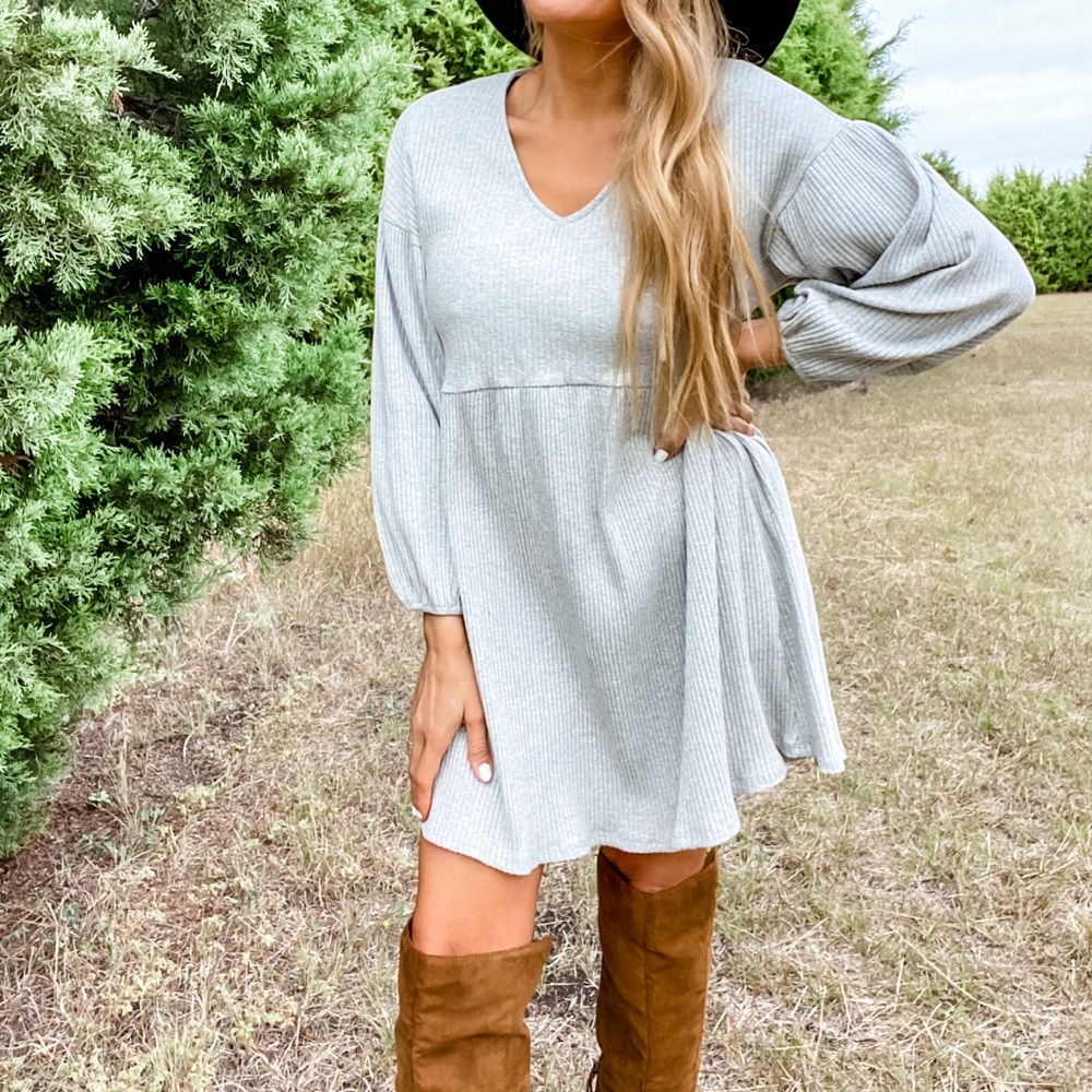 NEW V-neck baby doll dress balloon sleeves gray M
